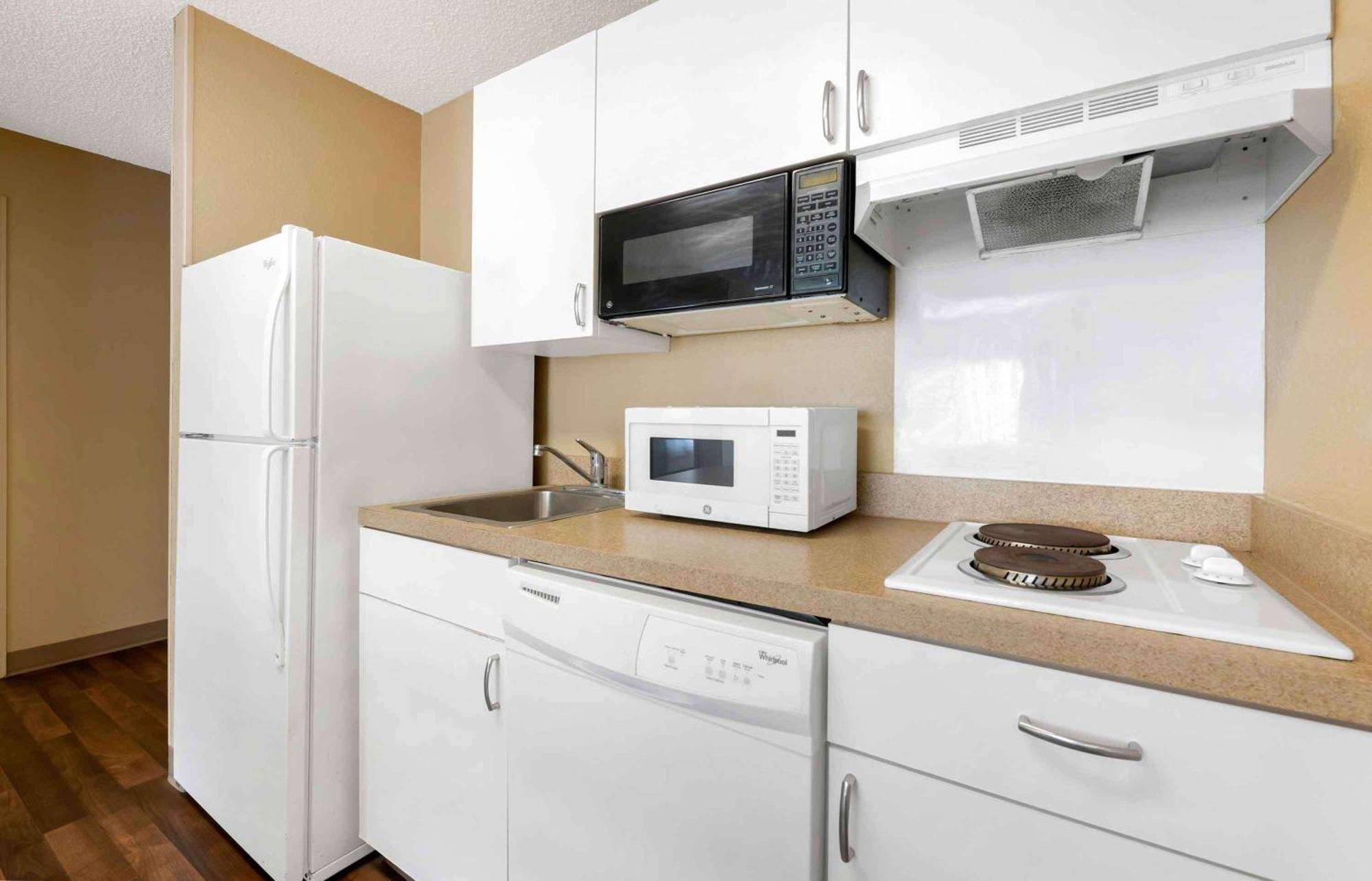 Extended Stay America Select Suites - Jacksonville Salisbury Rd Southpoint Екстер'єр фото