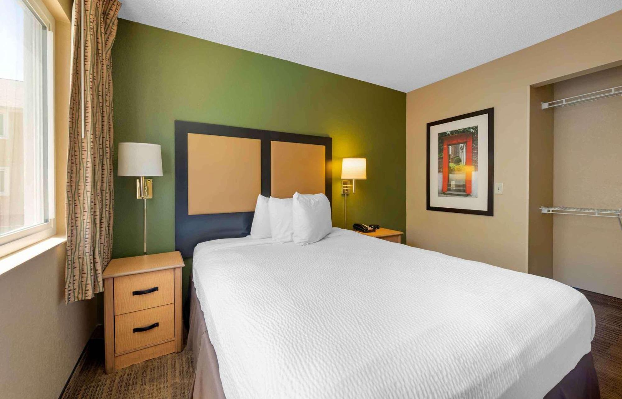 Extended Stay America Select Suites - Jacksonville Salisbury Rd Southpoint Екстер'єр фото